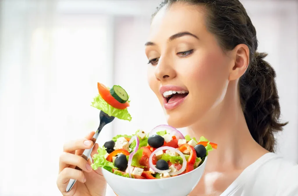 Lady Eating Sustainably 